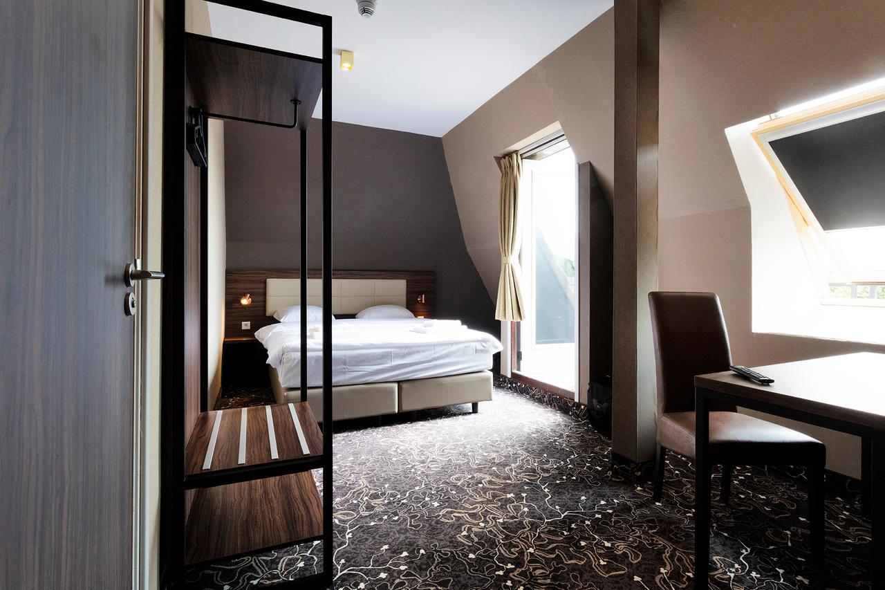 Amsterdam Lake Hotel Бадхоеведорп Экстерьер фото