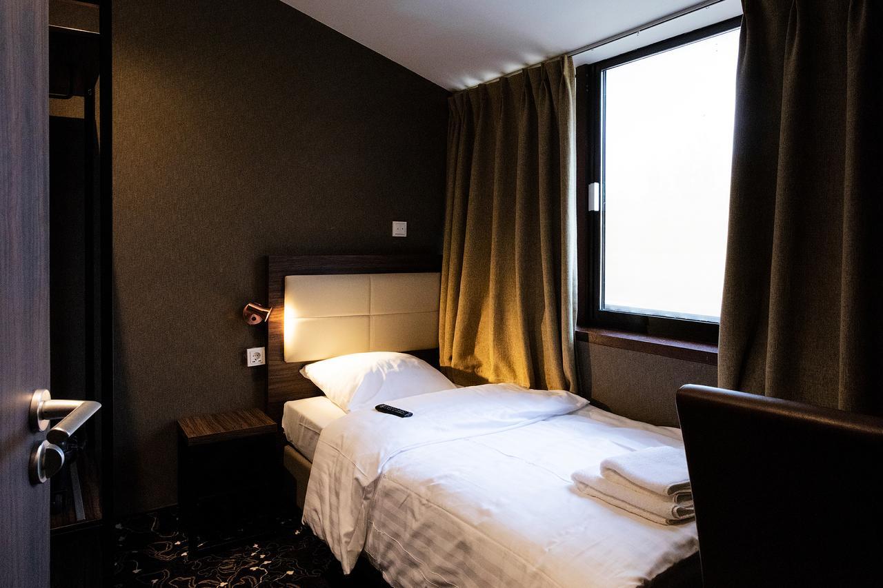 Amsterdam Lake Hotel Бадхоеведорп Экстерьер фото